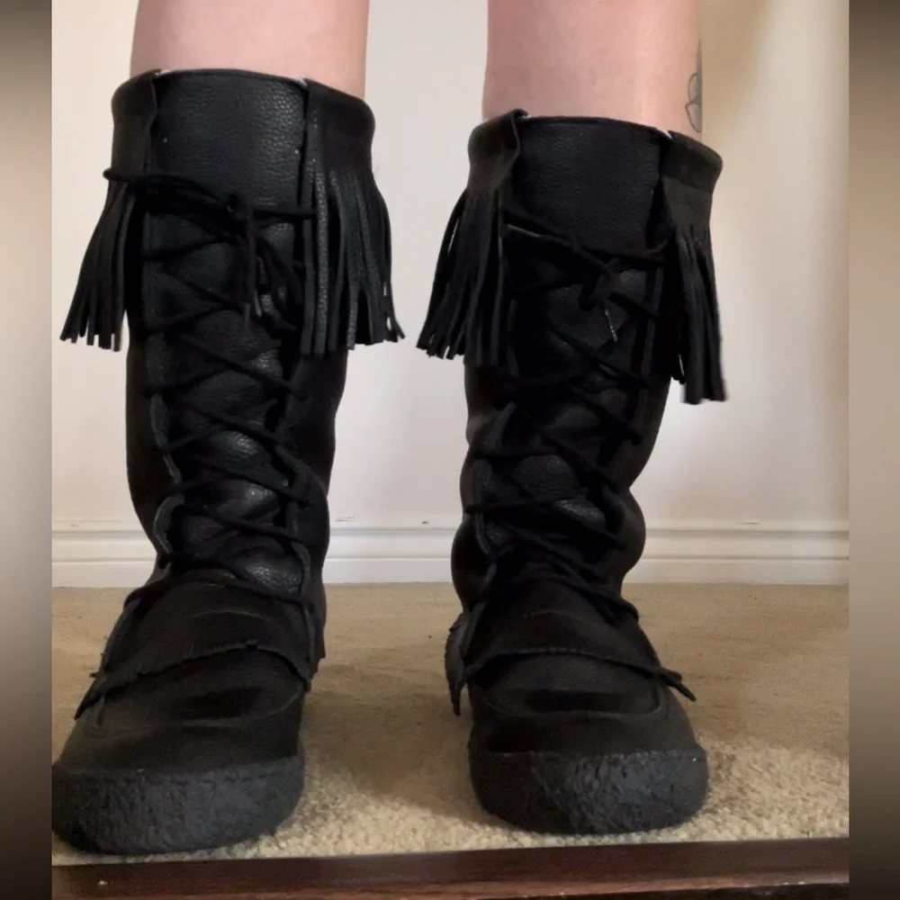 Made In Canada Black Leather Fringed Mukluks Fleece Lined Boots Lace-up 10 M - Picture 3 of 13